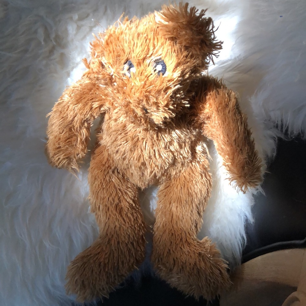 Antique teddy needs a new love 💗
